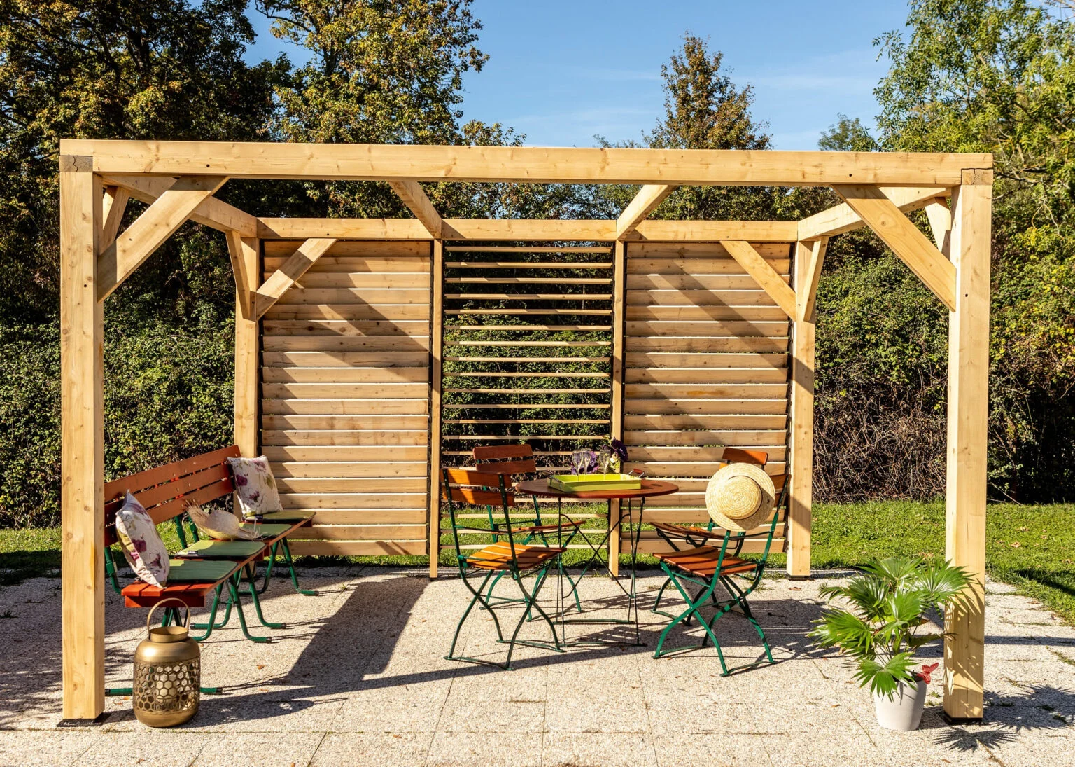 VTDO 3436 V Auvent VENETO fabriqué en douglas massif bois Français naturellement durable avec ventelles réglables mur / surface au sol : 12,24 m2 / Fabriqué en France / Garantie : 5 ans contre les attaques d'insectes et le pourrissement