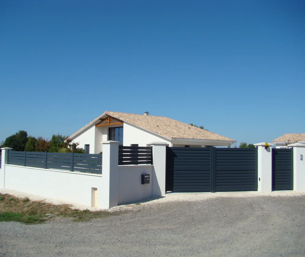 Clôture aluminium ajourée Bollène