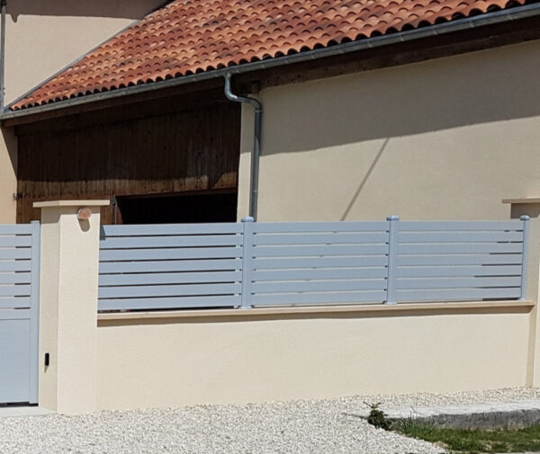 Clôture aluminium ajourée Bollène