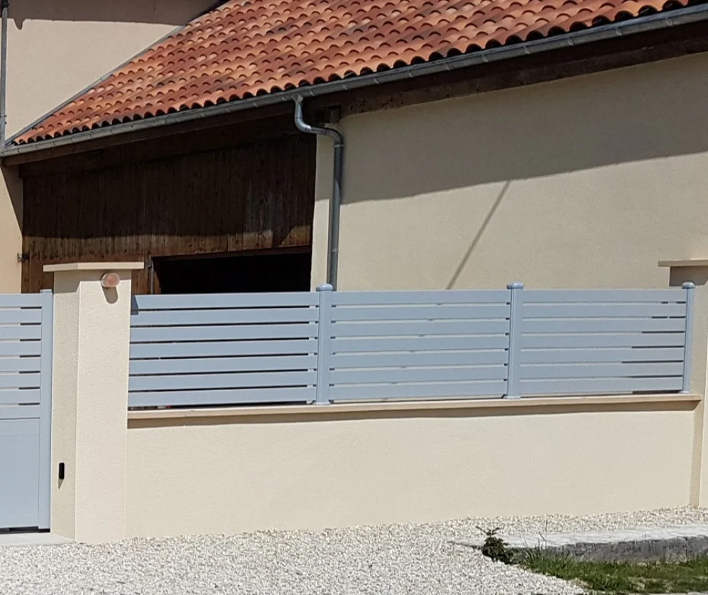 Clôture aluminium ajourée Bollène