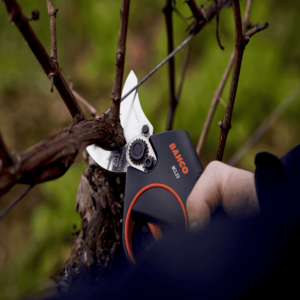 Sécateur électrique vigne 35 mm BCL23 Bahco - Pack complet 2 Coupe jusqu'à 35 mm avec le sécateur électrique vigne BCL23 Bahco