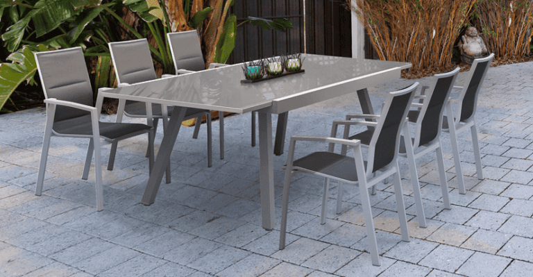 Ensemble table de jardin en verre et alu extensible + 6 chaises Anthony - Couleurs du monde 3 Ensemble table de jardin en verre et alu extensible + 6 chaises Anthony - Couleurs du monde (Ambiance)