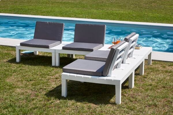 Ensemble table et chaise 4 personnes modulable blanc API installé - Banliat