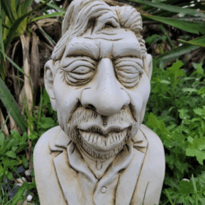 Buste caricature Serge Gainsbourg en pierre ton vieilli 31 cm