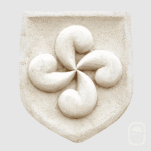 Ecusson croix Basque en pierre ton vieilli