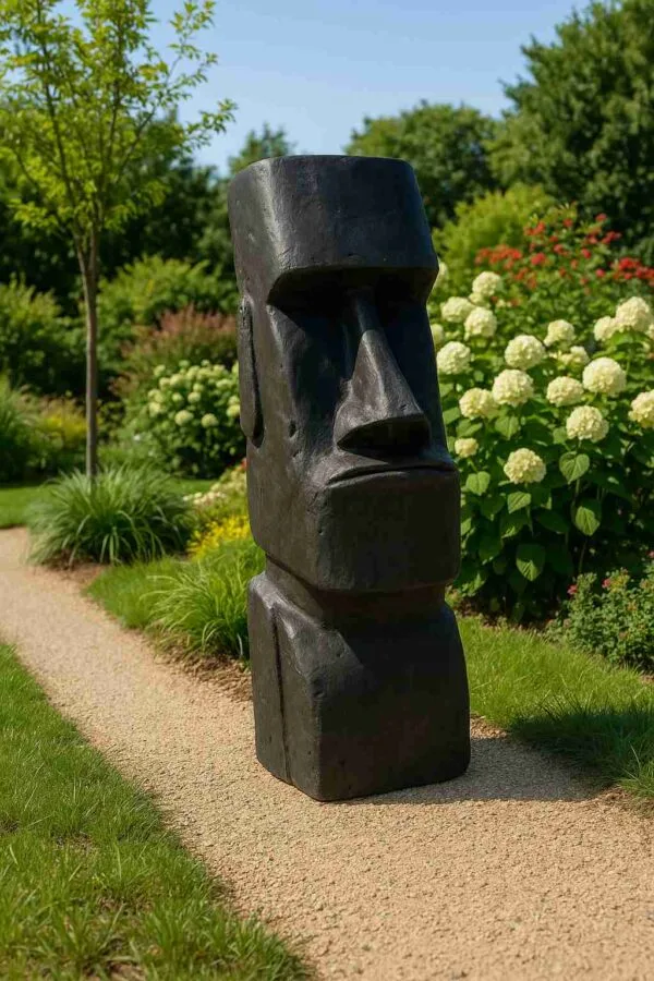 Grande statue MOAI ton ciré noir 140 cm 2 Grande statue Moaï en béton ciré – 140 cm – Décoration artisanale pour extérieur