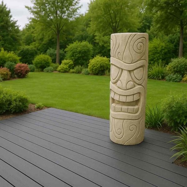 Statue Maori totem Tiki ton vieilli noir 80 cm (Mise en situation générée à titre indicatif - visuel non contractuel)