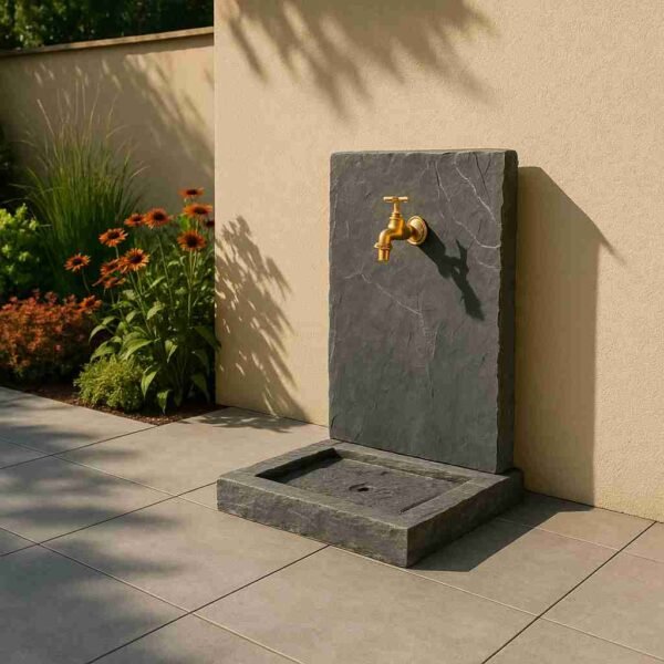 Fontaine de jardin en pierre aspect ardoise ton noir 74 cm (Mise en situation générée par IA à titre indicatif - visuel non contractuel)