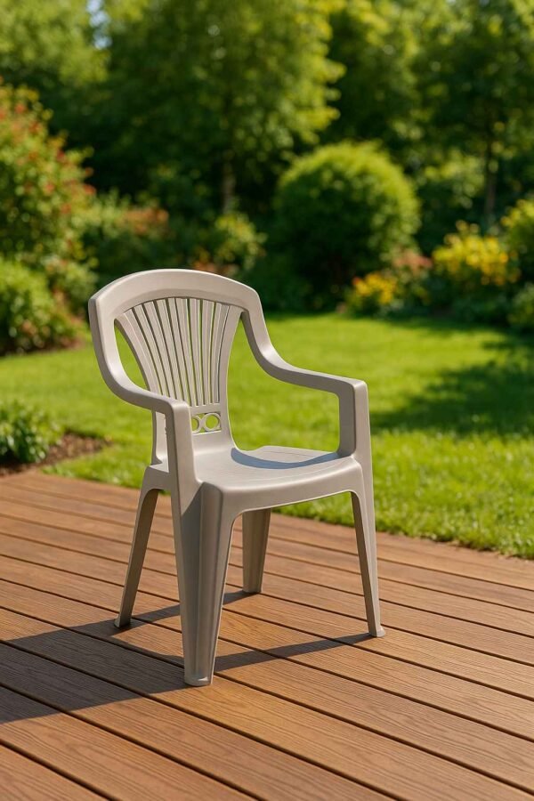 Fauteuil monobloc haut de gamme taupe - Lot de 6 1 Fauteuil monobloc haut de gamme taupe - Lot de 6 (Mise en situation générée par IA à titre indicatif - visuel non contractuel)
