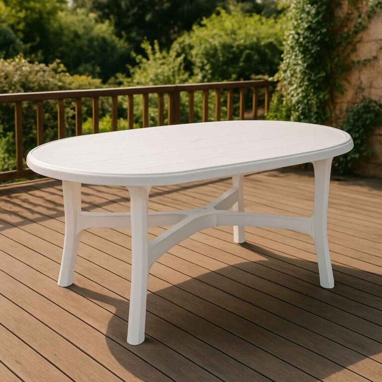 Table de jardin ovale 165x110 renforcée blanc Danubio (Mise en situation générée par IA à titre indicatif - visuel non contractuel)