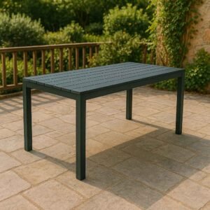 Table de jardin rectangulaire anthracite 140x80cm Sumatra (Mise en situation générée par IA à titre indicatif - visuel non contractuel)