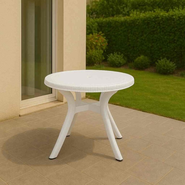 Table en plastique ronde blanc Ø100cm - Caraïbe 1 Table en plastique ronde blanc Ø100cm - Caraibe (Mise en situation générée par IA à titre indicatif - visuel non contractuel)