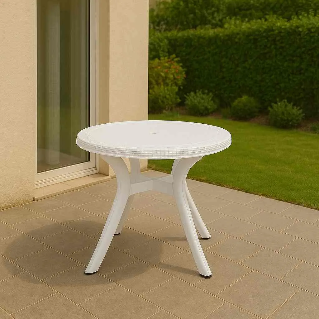 Table en plastique ronde blanc Ø100cm - Caraibe (Mise en situation générée par IA à titre indicatif - visuel non contractuel)