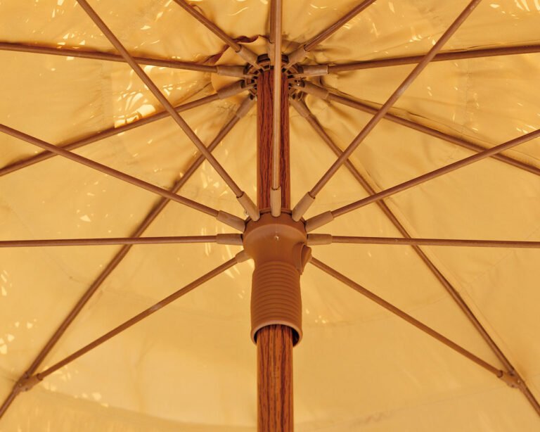 Parasol raphia synthétique Ø200cm - Palloza vue intérieure