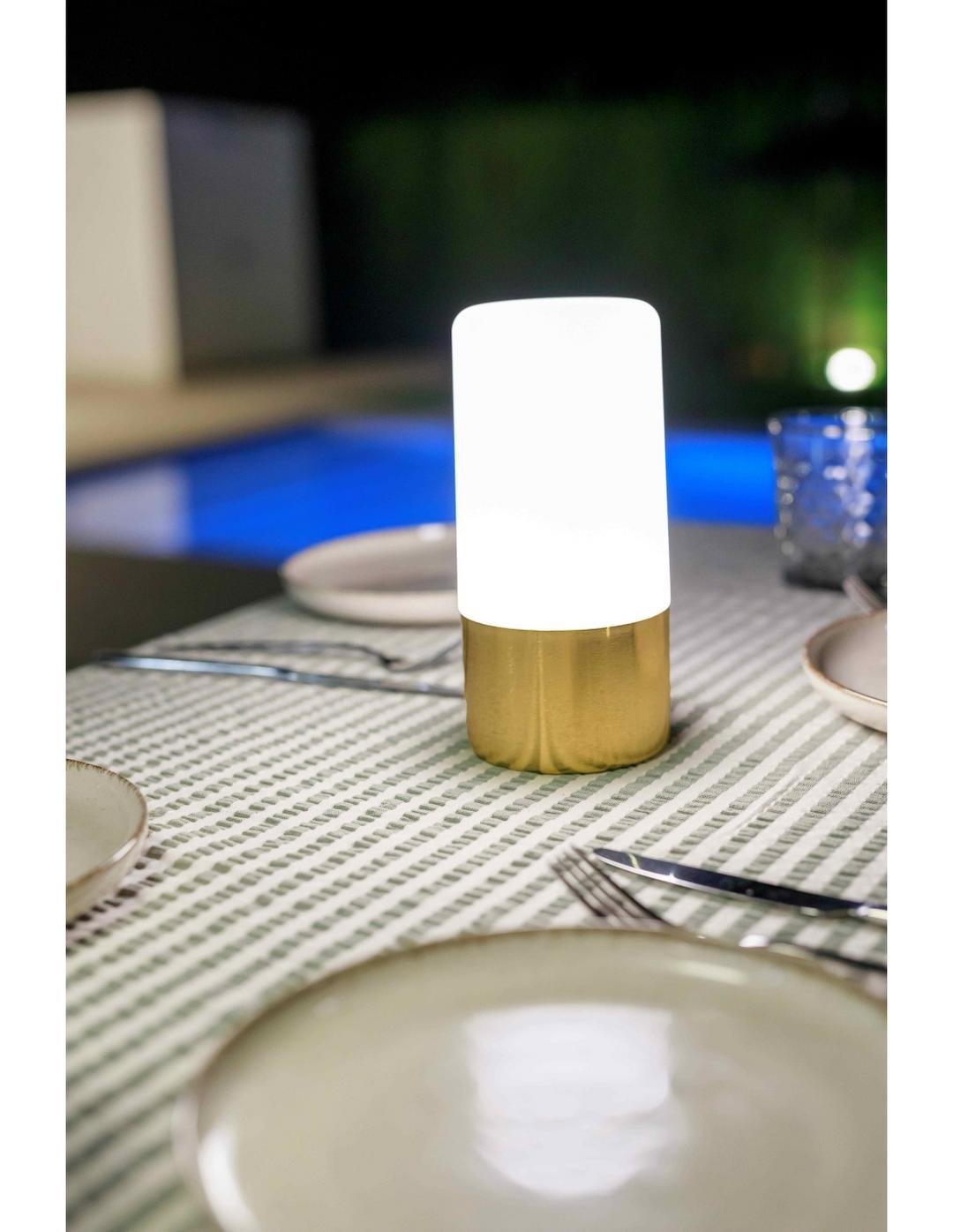 Lampe sans fil rechargeable Maia Or sur une table
