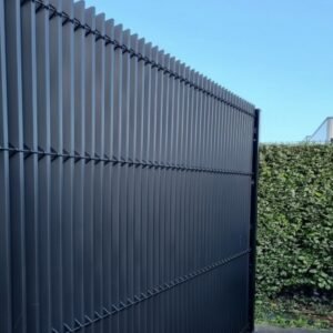 Kit occultant pour grillage rigide 3D noir installé