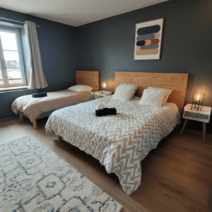 Tête de lit planche de bois Dolomites DLMT, vue principale dans une chambre élégante