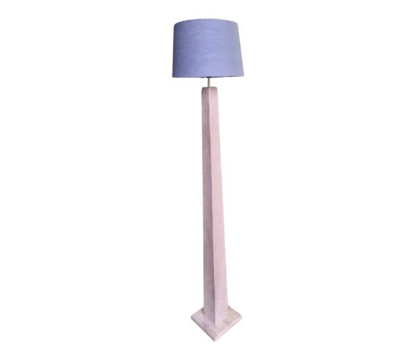 Lampadaire en bois sur pied chêne massif Pyramide principal, référence MTR-GPRM