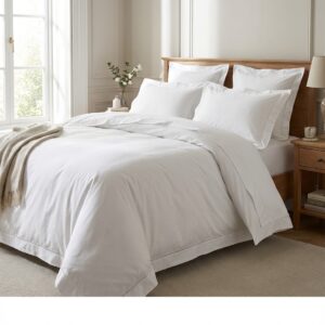 Image principale de la housse de couette blanche 260x240 C0032 dans une chambre élégante