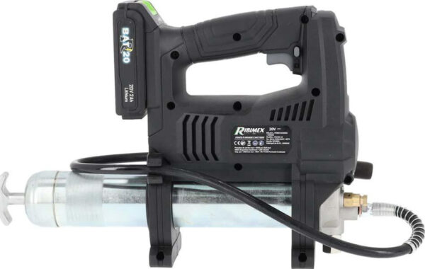 Pompe à graisse professionnelle R-bat20 électrique sur batterie vue principale avec batterie 20 volt et chargeur PRBAT20/GR