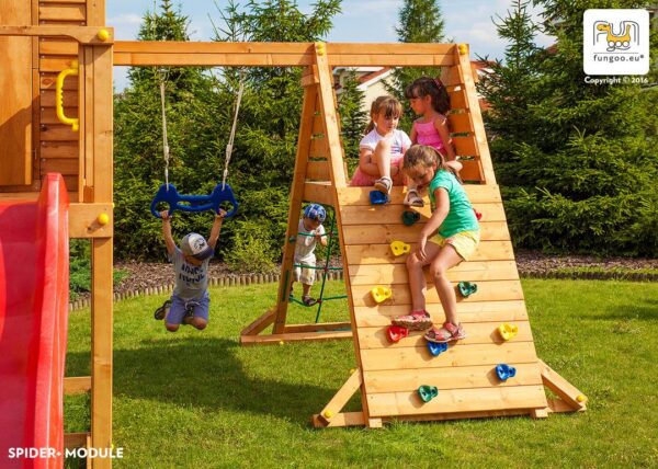 Station de jeux FUNGOO MySIDE SPIDER, photo 0 avec enfants jouant sur la structure en bois