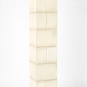 Image principale du pilier portail 50x50 Périgord en kit, référence 212191, vue de la structure complète avec base large et chapiteau à 3 niveaux