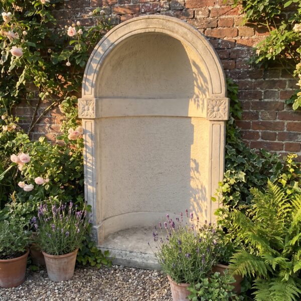 niche en pierre pour statue — Niche en pierre pour statue - 122 cm - ton vieilli